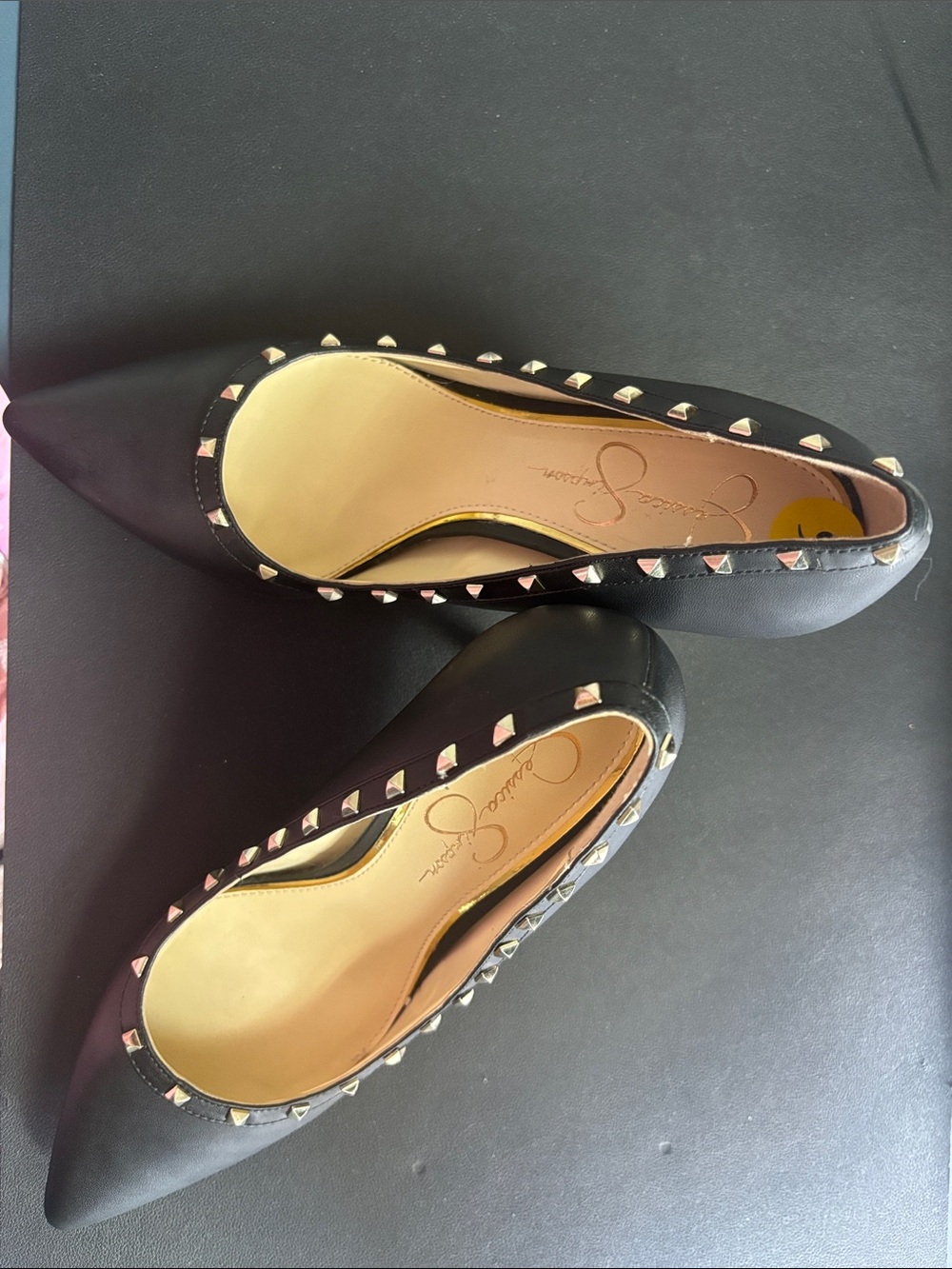 Jessica Simpson Black Pointed-Toe shoes